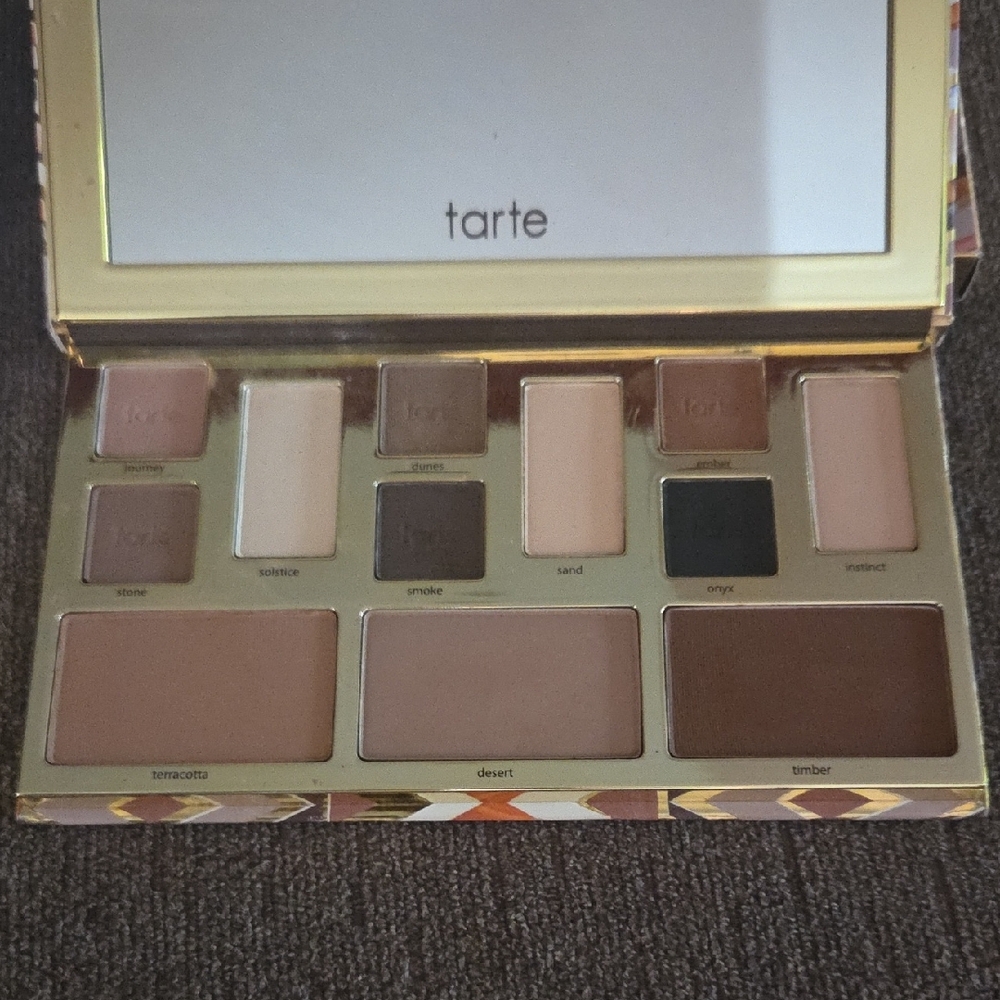 Tarte Tarteist PRO Palette with Gold and Black Design - Picture 3 of 3